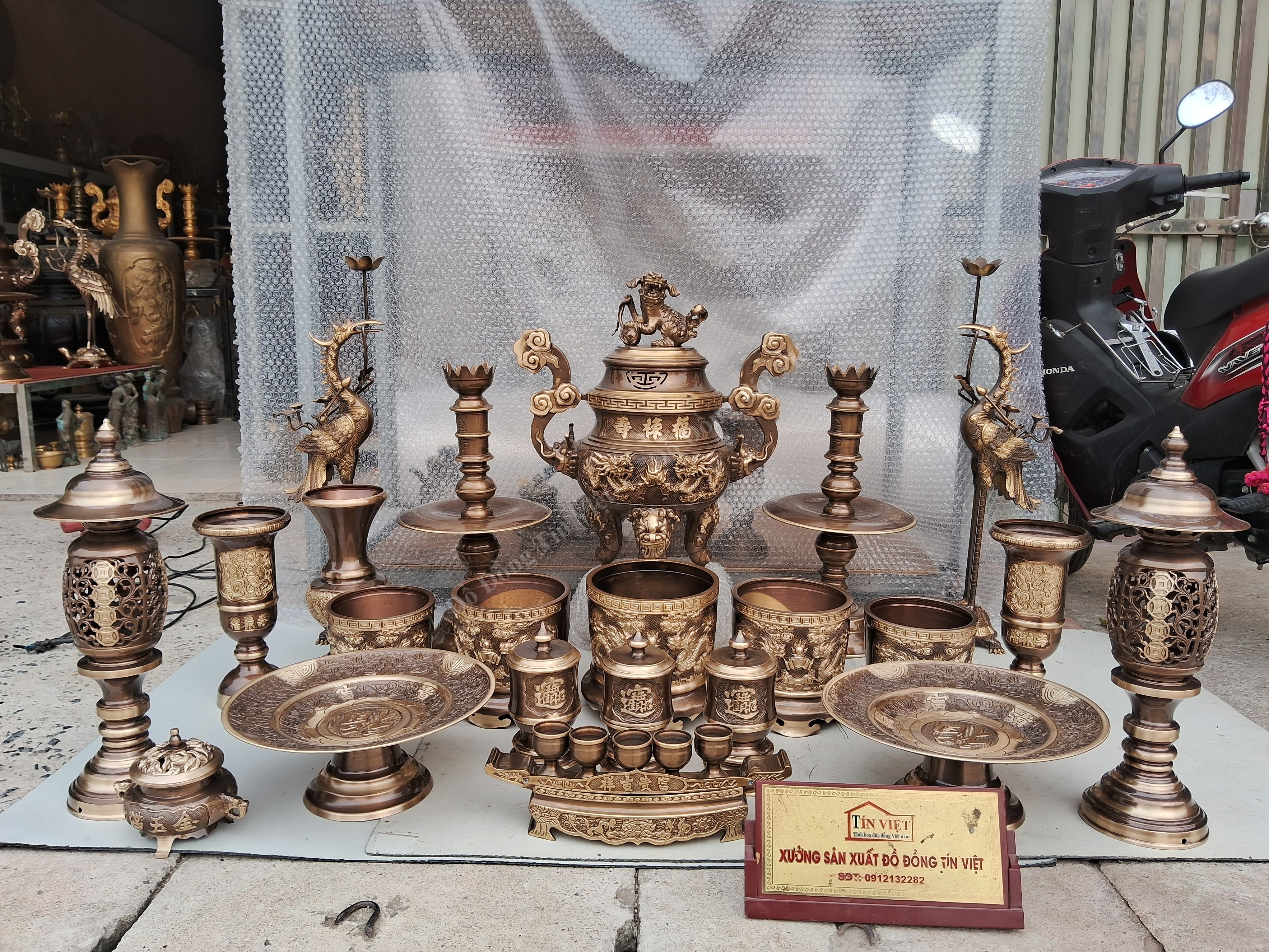 Top Bộ Thờ Bằng Đồng Giả Cổ Đầy Đủ Được Ưa Chuộng Nhất Hiện Nay