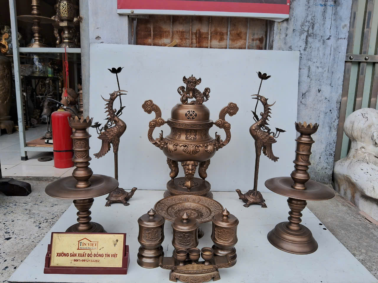 đồ đồng tín việt, bộ ngũ sự bằng đồng giả cổ