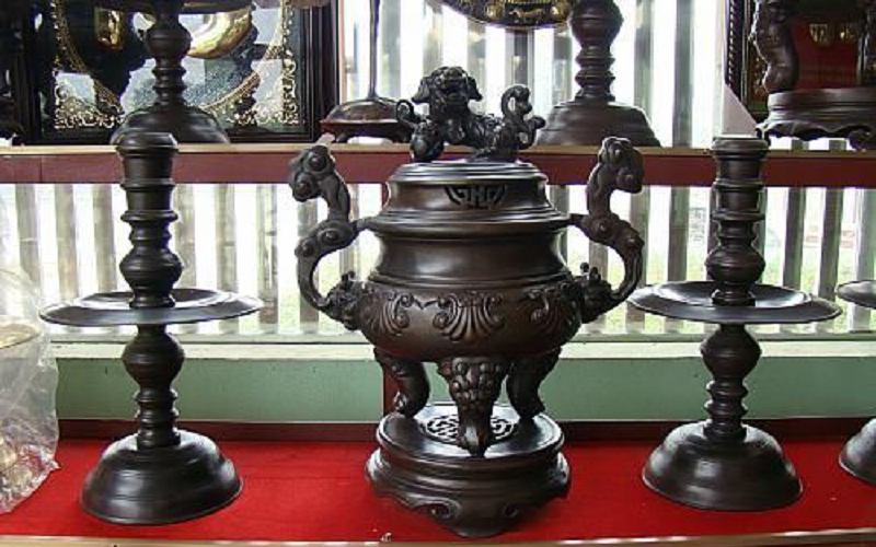 Bộ thờ đồng sòi giả cổ được đúc bằng đồng nguyên chất