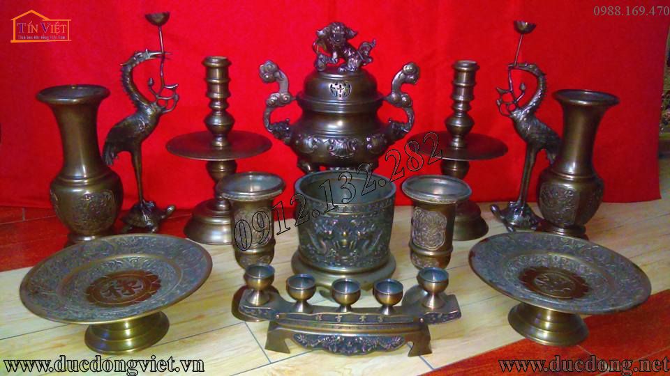 Tổng hợp những mẫu bộ đồ thờ bằng đồng đẹp nhất 2017