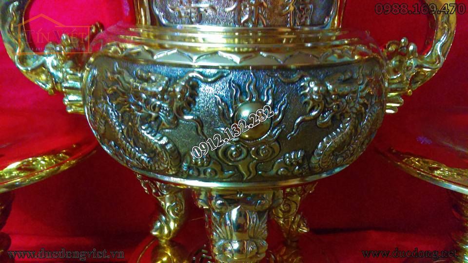 Bộ thờ bằng đồng ngũ sự song long chầu nguyệt