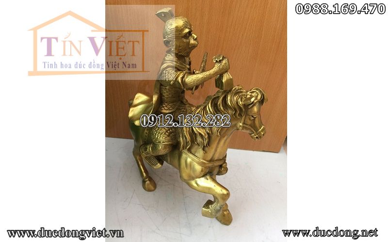 Linh vật phong thủy - Mã phong hầu bằng đồng